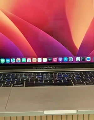 New Laptop Apple MacBook Pro 2019 16GB Intel Core I7 SSD 512GB