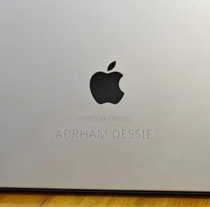 New Laptop Apple MacBook Pro M1 16GB Apple M1 Pro SSD 512GB