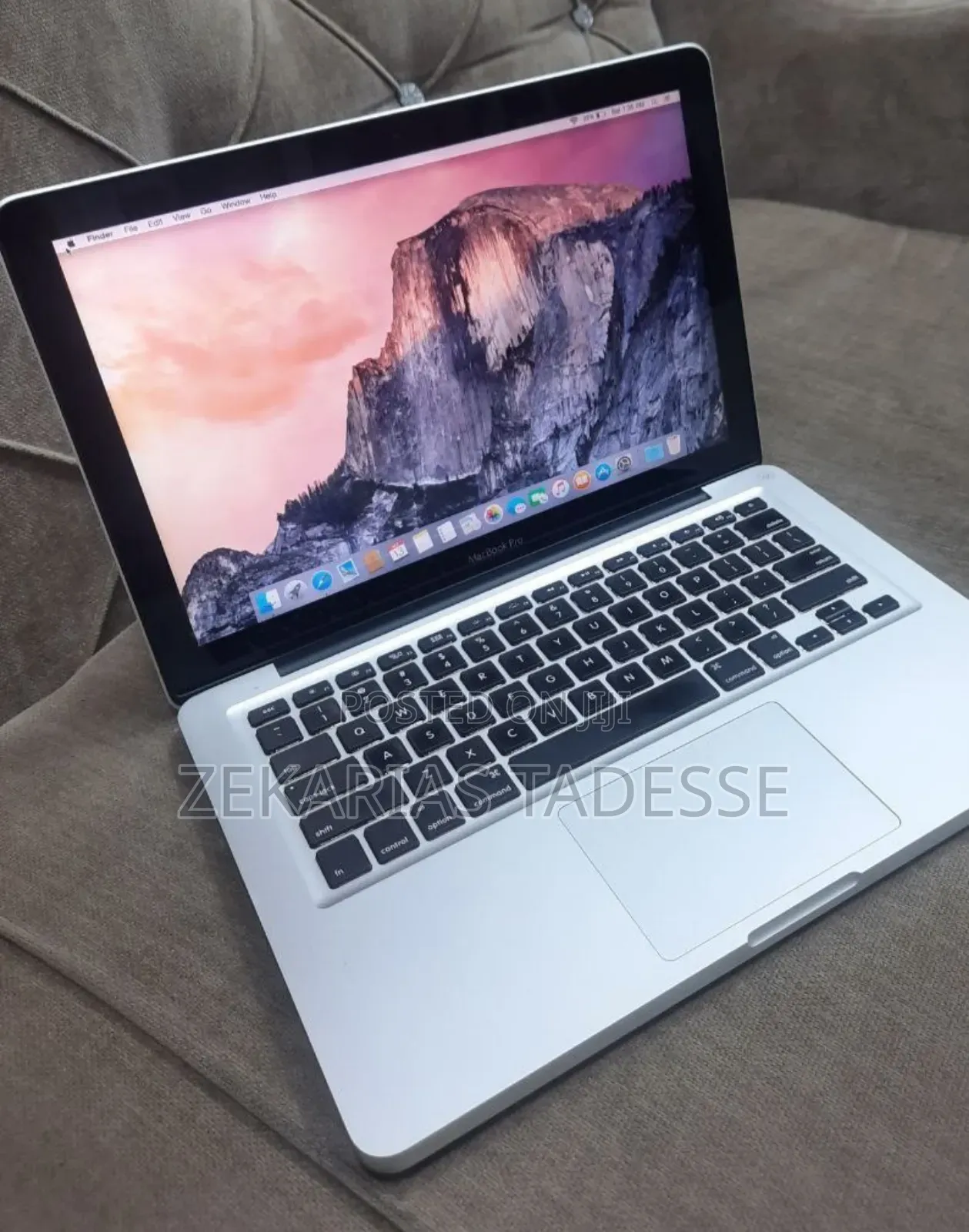 New Laptop Apple MacBook Pro 2012 4GB Intel Core I5 HDD 500GB
