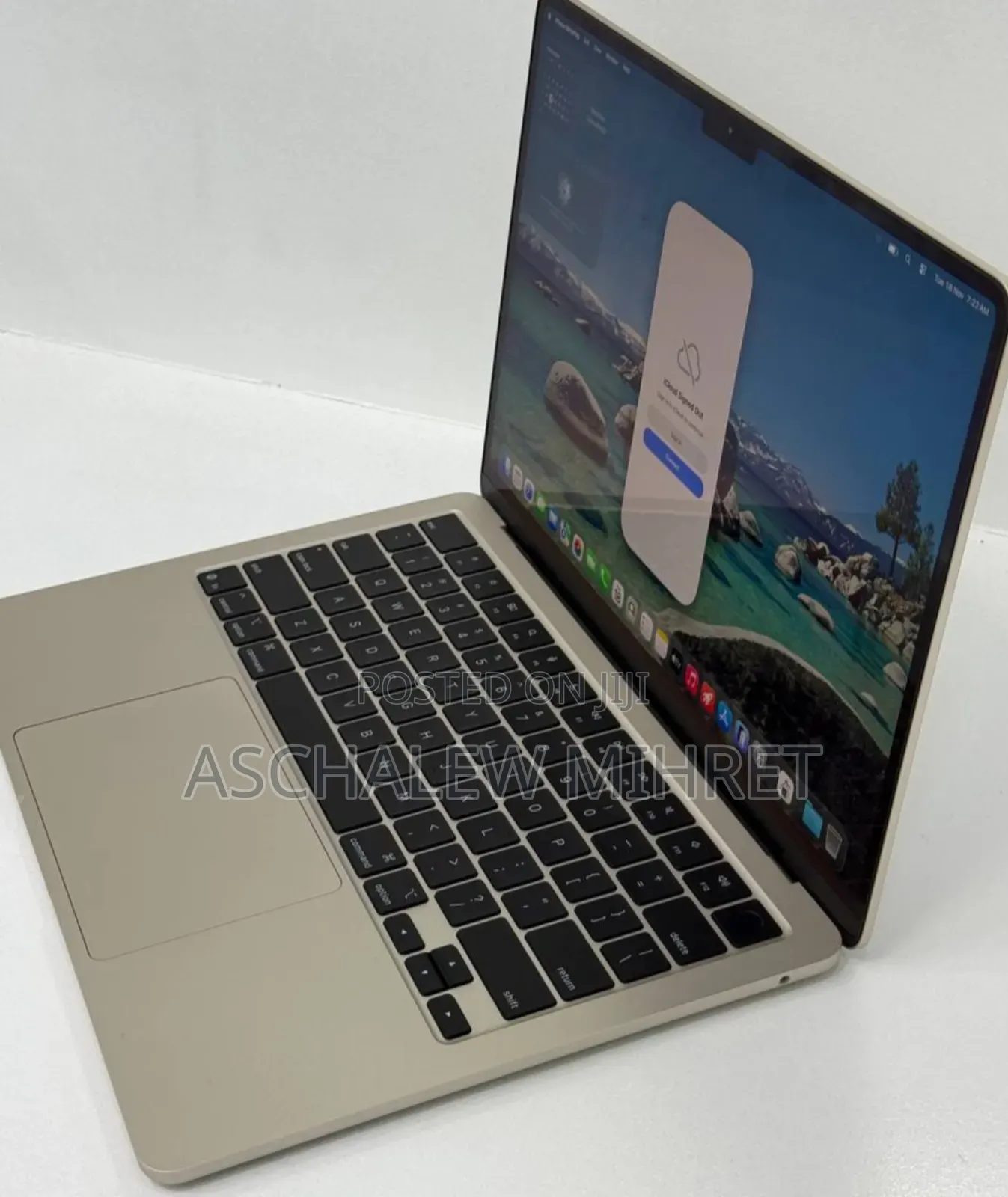 New Laptop Apple MacBook Air 2025 M4 13-Inch 16GB Apple M4 SSD 256GB