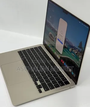 New Laptop Apple MacBook Air 2025 M4 13-Inch 16GB Apple M4 SSD 256GB