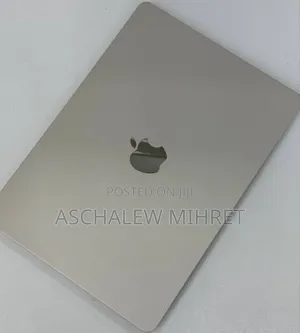 New Laptop Apple MacBook Air 2025 M4 13-Inch 16GB Apple M4 SSD 256GB