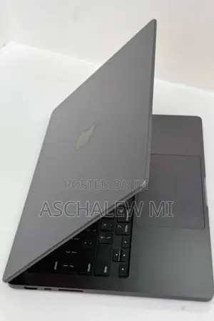New Apple MacBook Pro 2024 M4 14-Inch 16GB Apple M4 Pro SSD 512GB