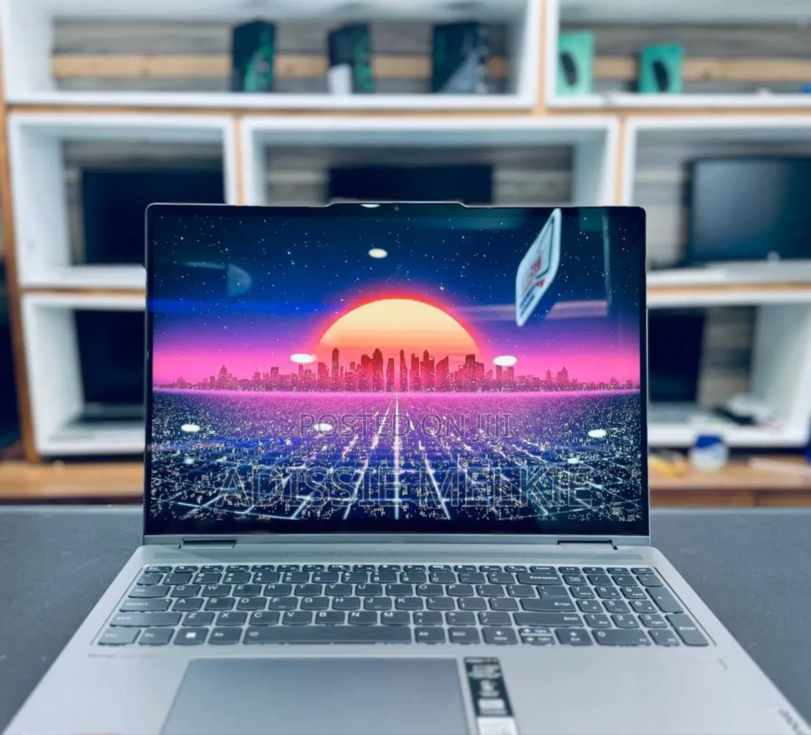 New Laptop Lenovo Yoga 7i 8GB AMD Ryzen 5 SSD 512GB