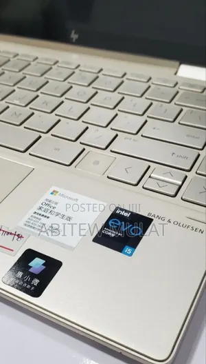 New Laptop HP Envy X360 8GB Intel Core I5 SSD 512GB