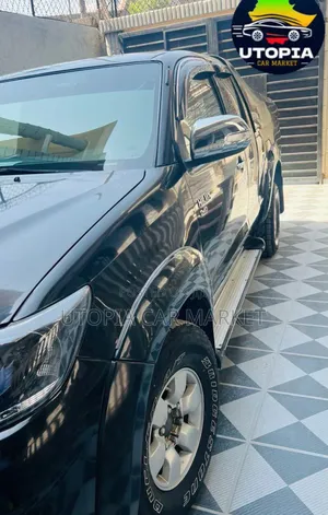 Toyota Hilux 2008 Black