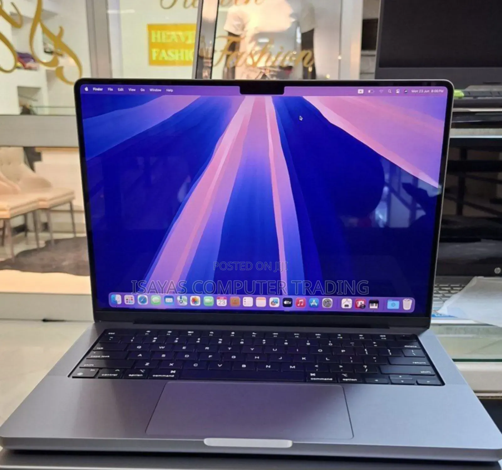 New Laptop Apple MacBook Pro M1 32GB SSD 512GB