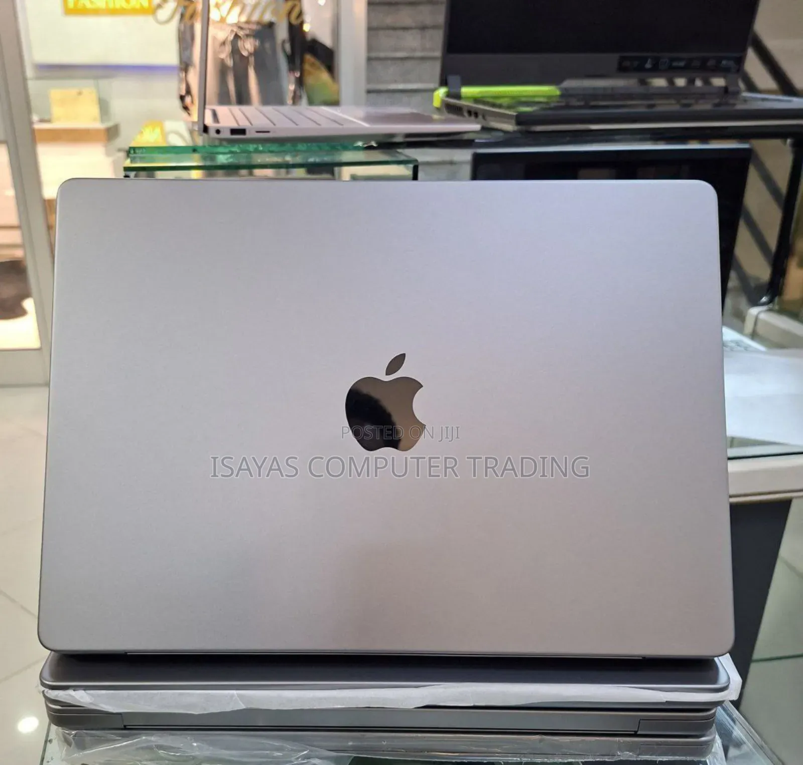 New Laptop Apple MacBook Pro M1 32GB SSD 512GB