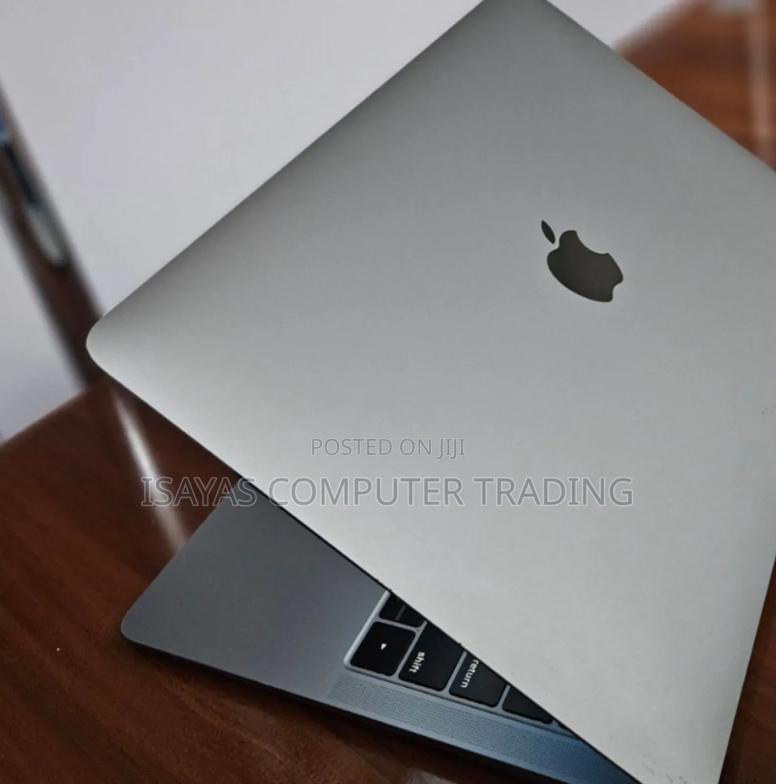 New Laptop Apple MacBook Air 2019 8GB Intel Core I5 SSD 128GB