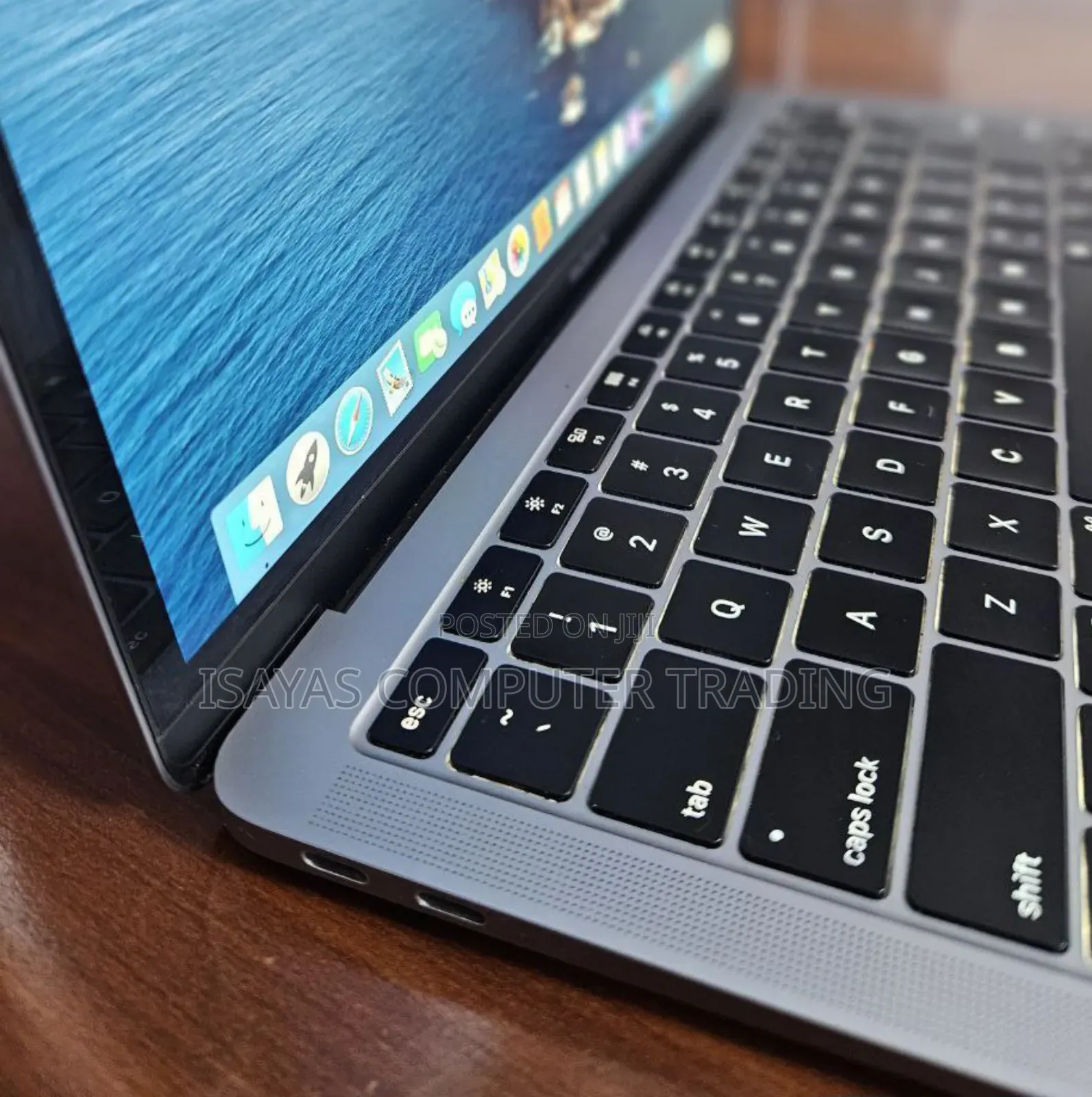 New Laptop Apple MacBook Air 2019 8GB Intel Core I5 SSD 128GB