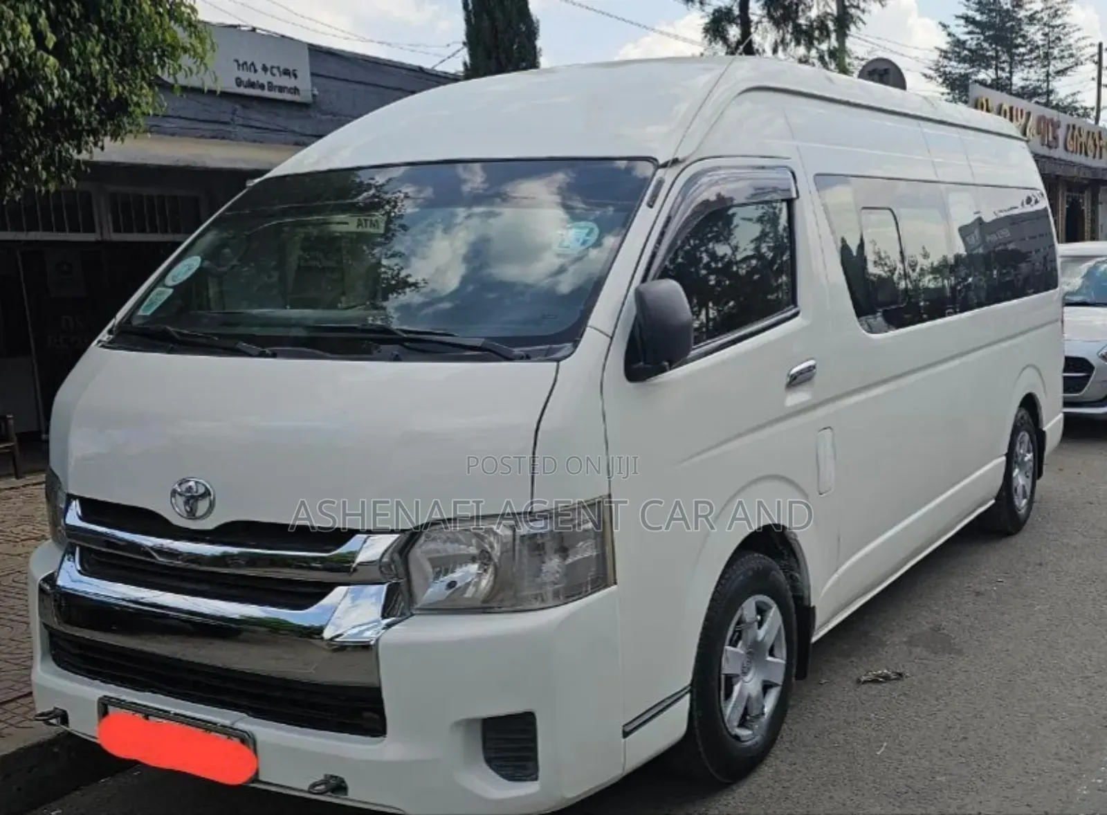 Toyota HiAce 2017 White
