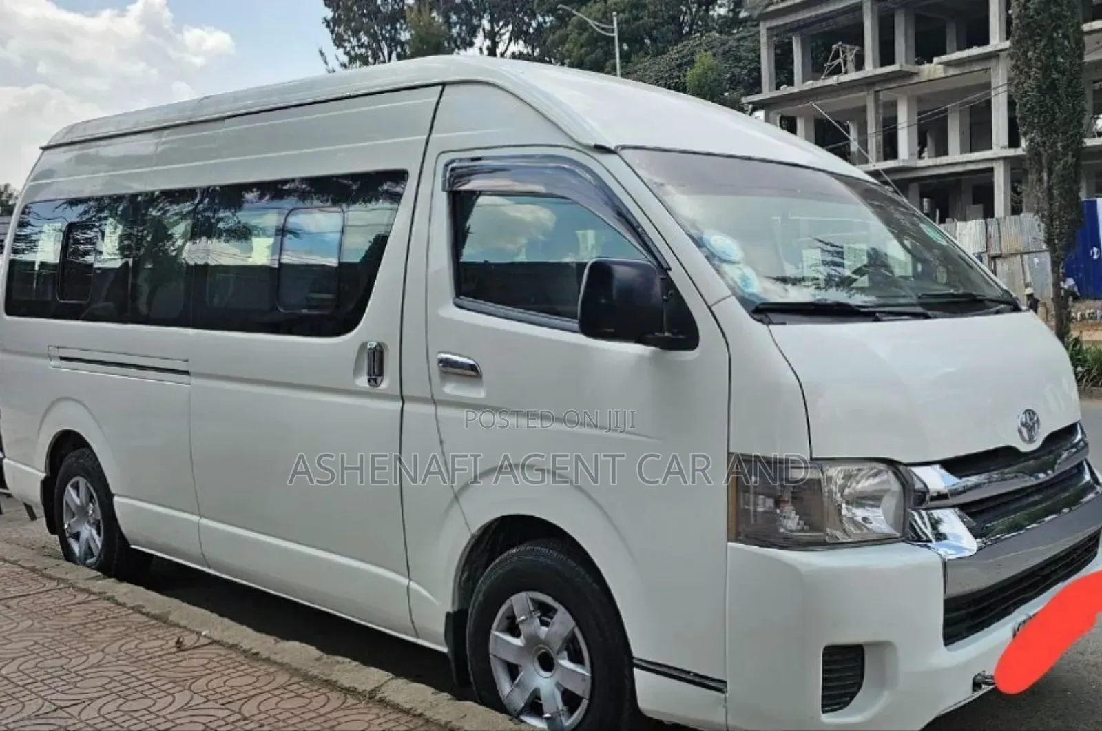 Toyota HiAce 2017 White