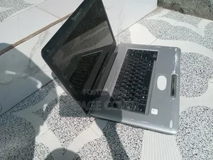 Photo - Laptop Toshiba Satellite Pro L450 4GB Intel Core 2 Duo HDD 250GB