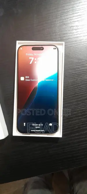 Photo - New Apple iPhone 16 Pro Max 256 GB Gold