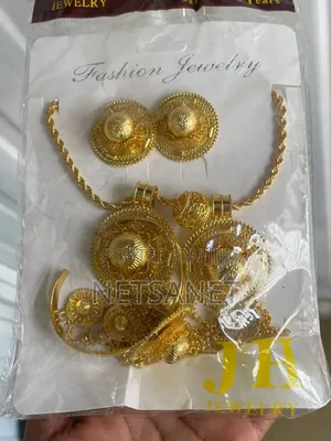 Photo - Ear Ring Necklace Jewelry