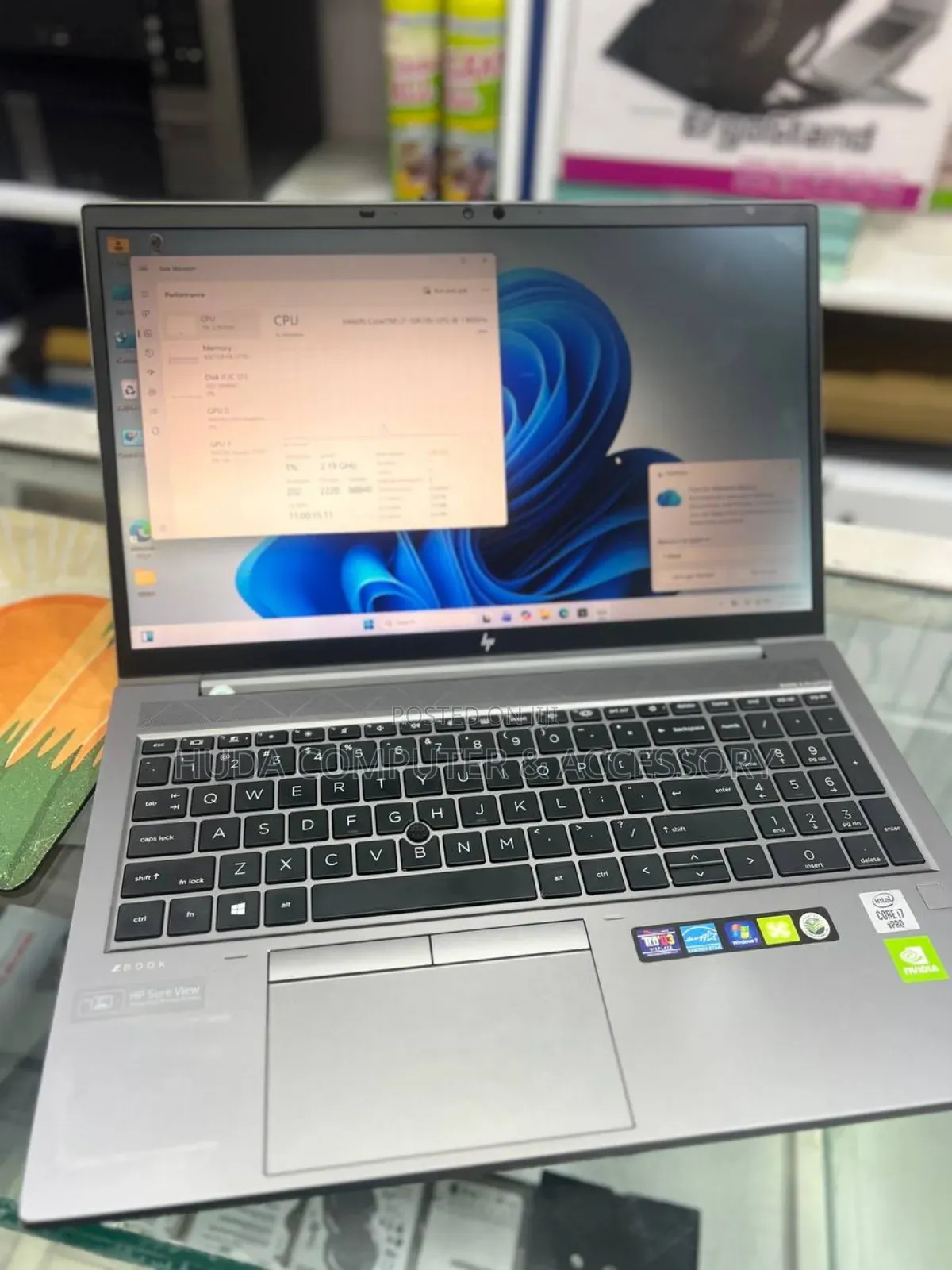 New Laptop HP ZBook Fury 17 G7 16GB Intel Core I7 SSD 512GB