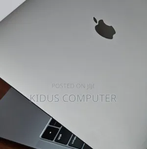 Photo - New Laptop Apple MacBook Pro 2019 8GB Intel Core I5 SSD 256GB