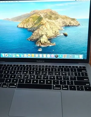 New Laptop Apple MacBook Pro 2019 8GB Intel Core I5 SSD 256GB