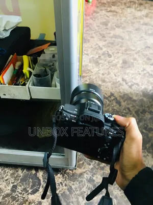 Photo - Brand New Sony A7 R4 With Sony 85mm F1.8