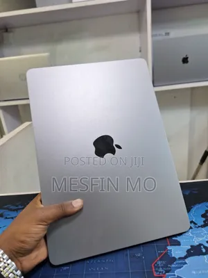 Laptop Apple MacBook Air 2022 M2 16GB Apple M2 SSD 256GB