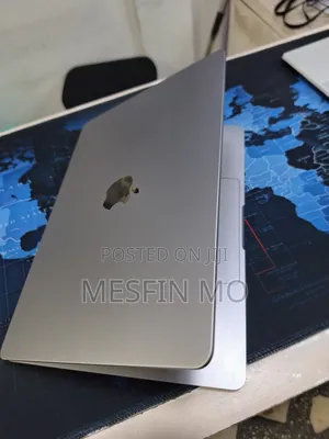 Laptop Apple MacBook Air 2022 M2 16GB Apple M2 SSD 256GB