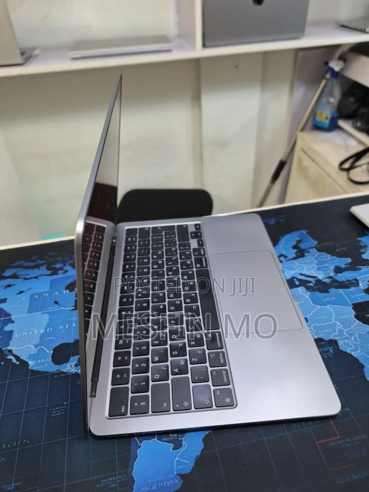 Laptop Apple MacBook Air 2022 M2 16GB Apple M2 SSD 256GB