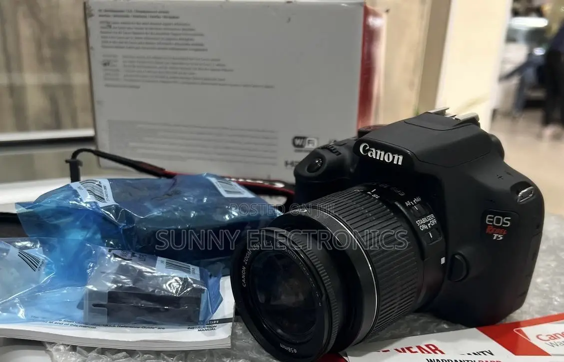 Canon Eos Rebel T5 DSLR Camera