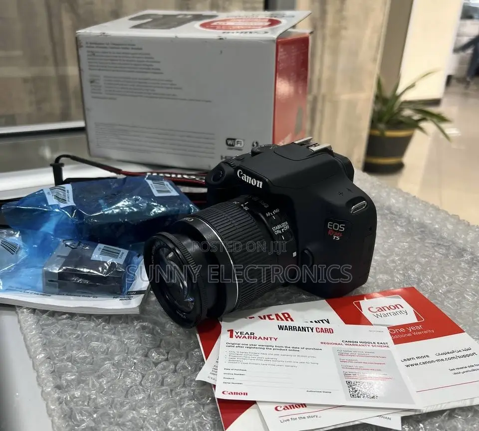 Canon Eos Rebel T5 DSLR Camera