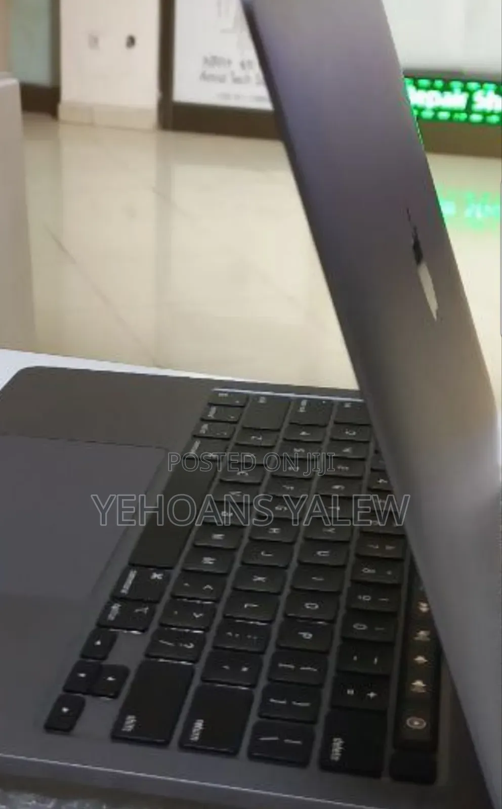 New Laptop Apple MacBook Pro 2020 M1 16GB Apple M1 SSD 256GB