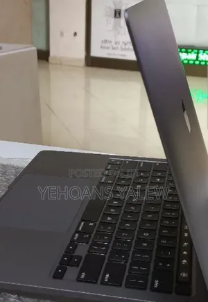 New Laptop Apple MacBook Pro 2020 M1 16GB Apple M1 SSD 256GB