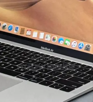 New Laptop Apple MacBook Air 2019 8GB SSD 128GB