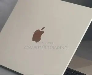 New Laptop Apple MacBook Air 2022 M2 8GB Apple M2 SSD 256GB