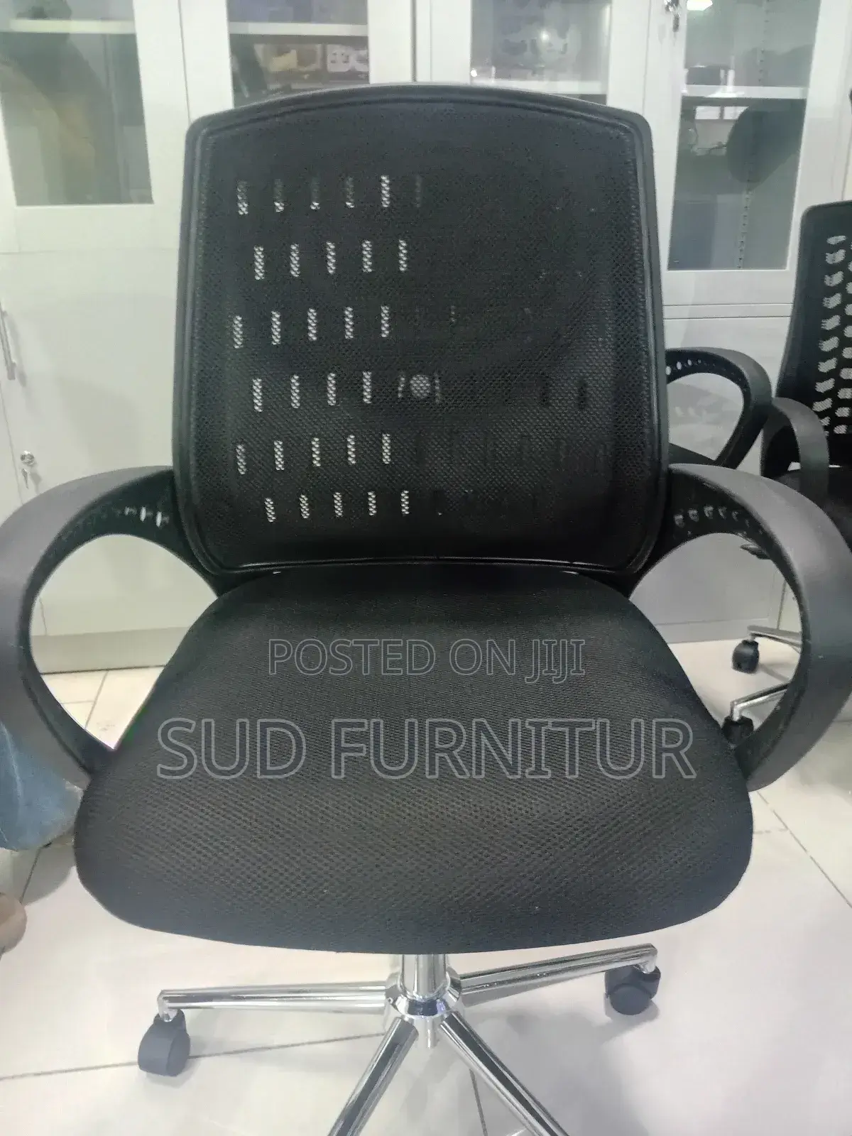 ያብሮ ዋንባሮች Office Chairs