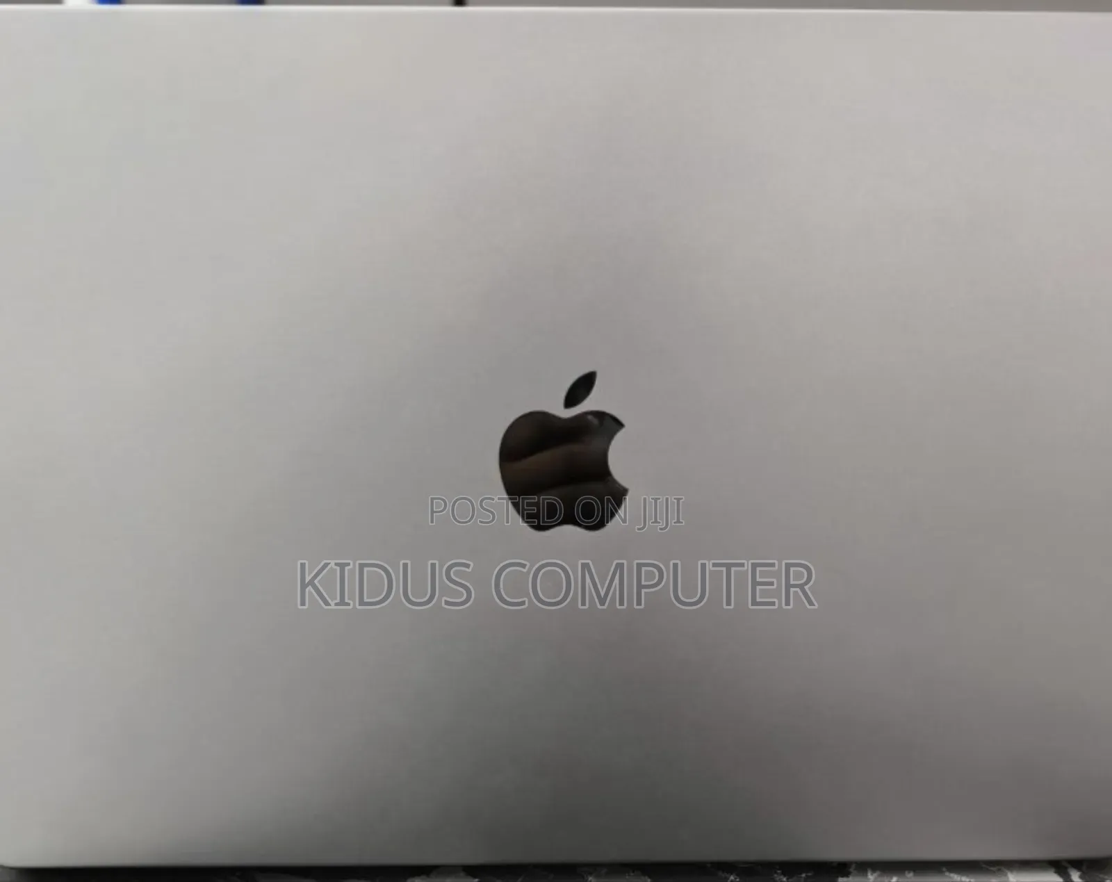 New Laptop Apple MacBook Pro 2020 M1 64GB Apple M1 SSD 1T