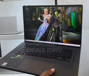 New Laptop Asus ROG Zephyrus G16 16GB Intel Core I9 SSD 1T