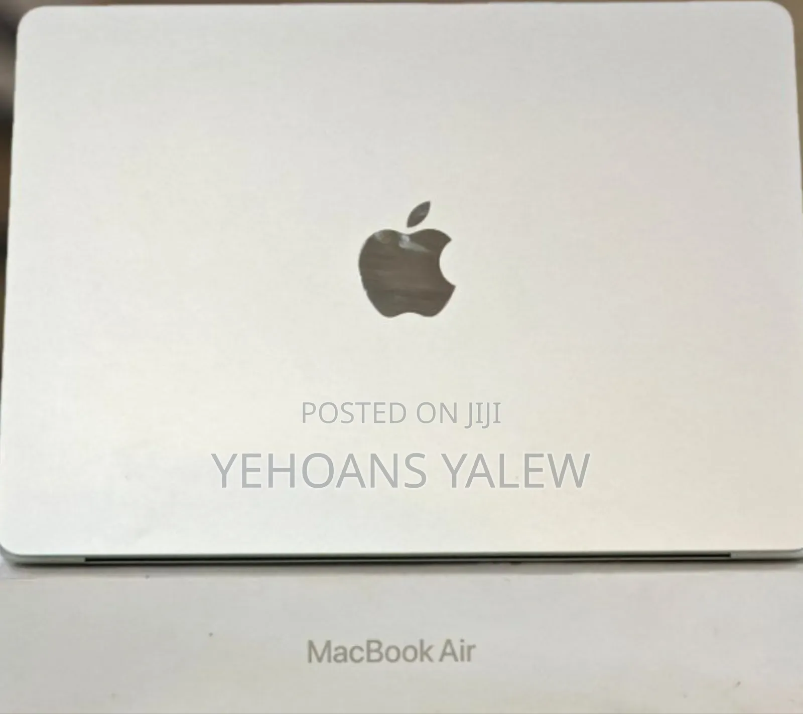 New Laptop Apple MacBook Air 2025 M4 13-Inch 16GB Apple M4 SSD 256GB