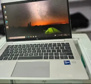 New Laptop HP EliteBook 830 G8 16GB Intel Core I7 SSD 512GB