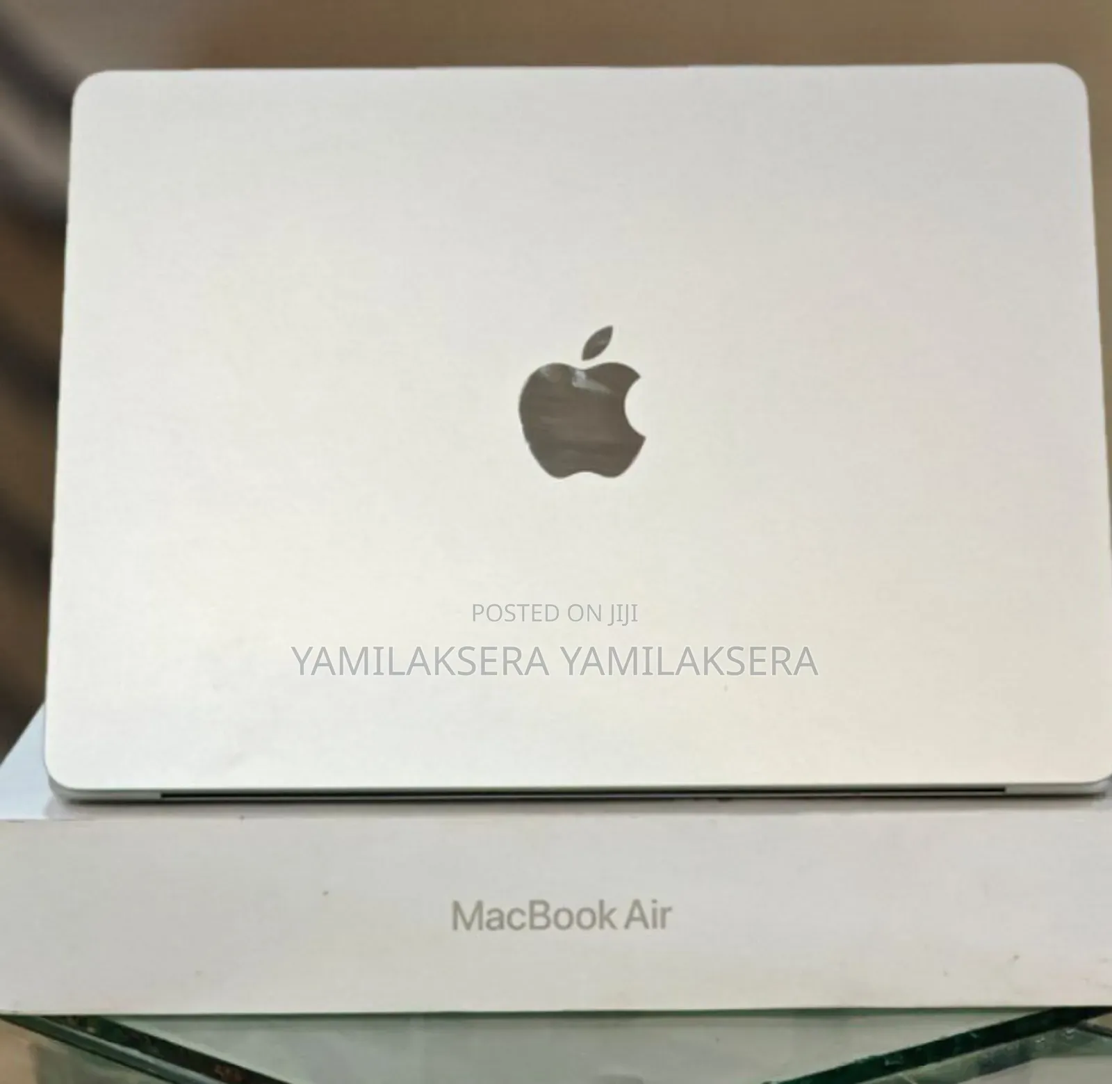 New Laptop Apple MacBook Air 2025 M4 13-Inch 16GB Apple M4 SSD 256GB