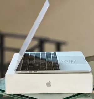 New Laptop Apple MacBook Air 2025 M4 13-Inch 16GB Apple M4 SSD 256GB