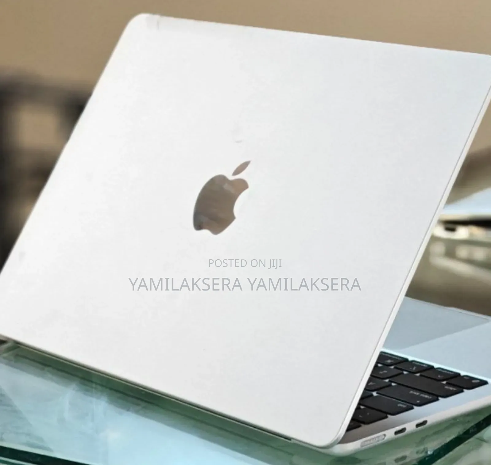 New Laptop Apple MacBook Air 2025 M4 13-Inch 16GB Apple M4 SSD 256GB