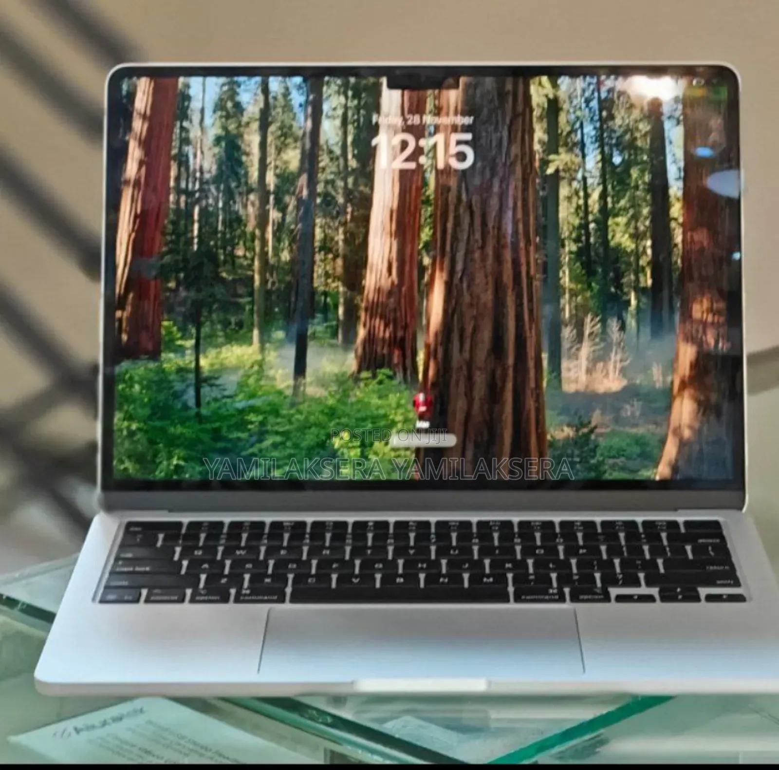 New Laptop Apple MacBook Air 2025 M4 13-Inch 16GB Apple M4 SSD 256GB