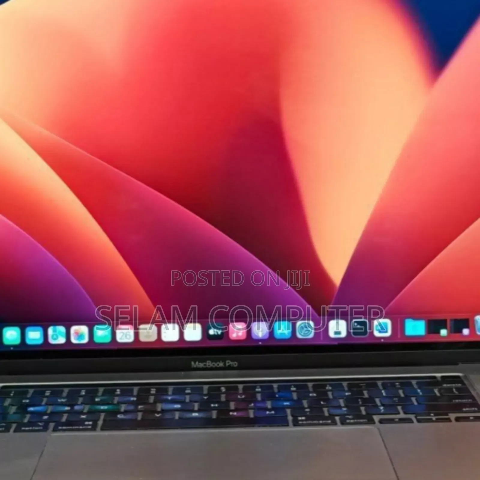 New Laptop Apple MacBook Pro 2019 16GB Intel Core I7 SSD 512GB