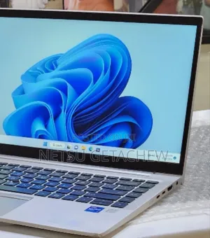 New Laptop HP EliteBook 840 G8 16GB Intel Core I7 SSD 512GB