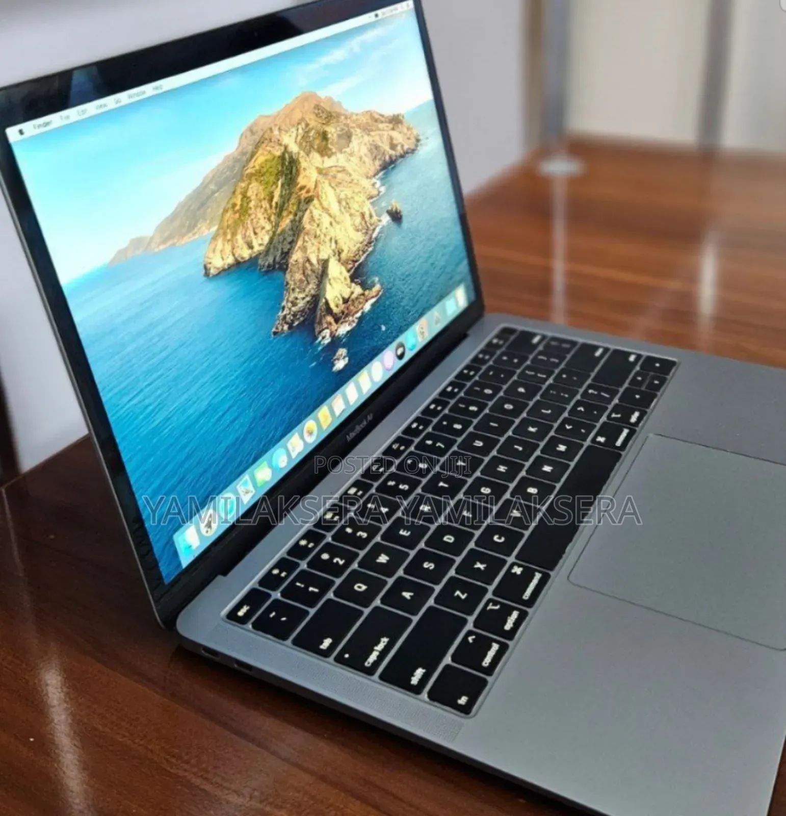 New Laptop Apple MacBook Air 2019 8GB Intel Core I5 SSD 128GB