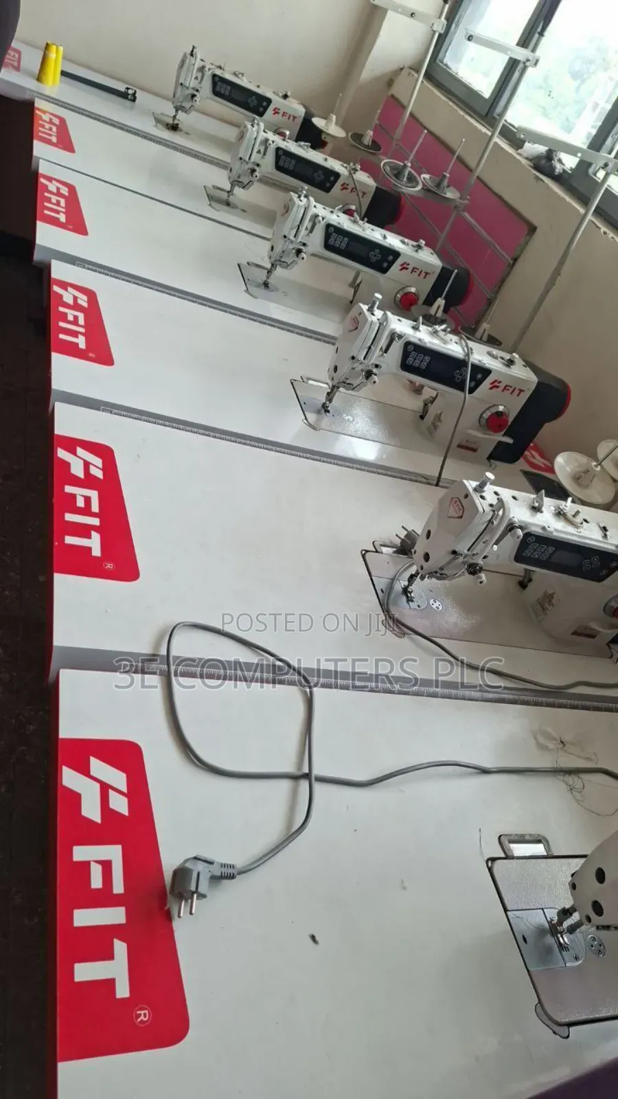 Single Full Digital Sewing Machine
