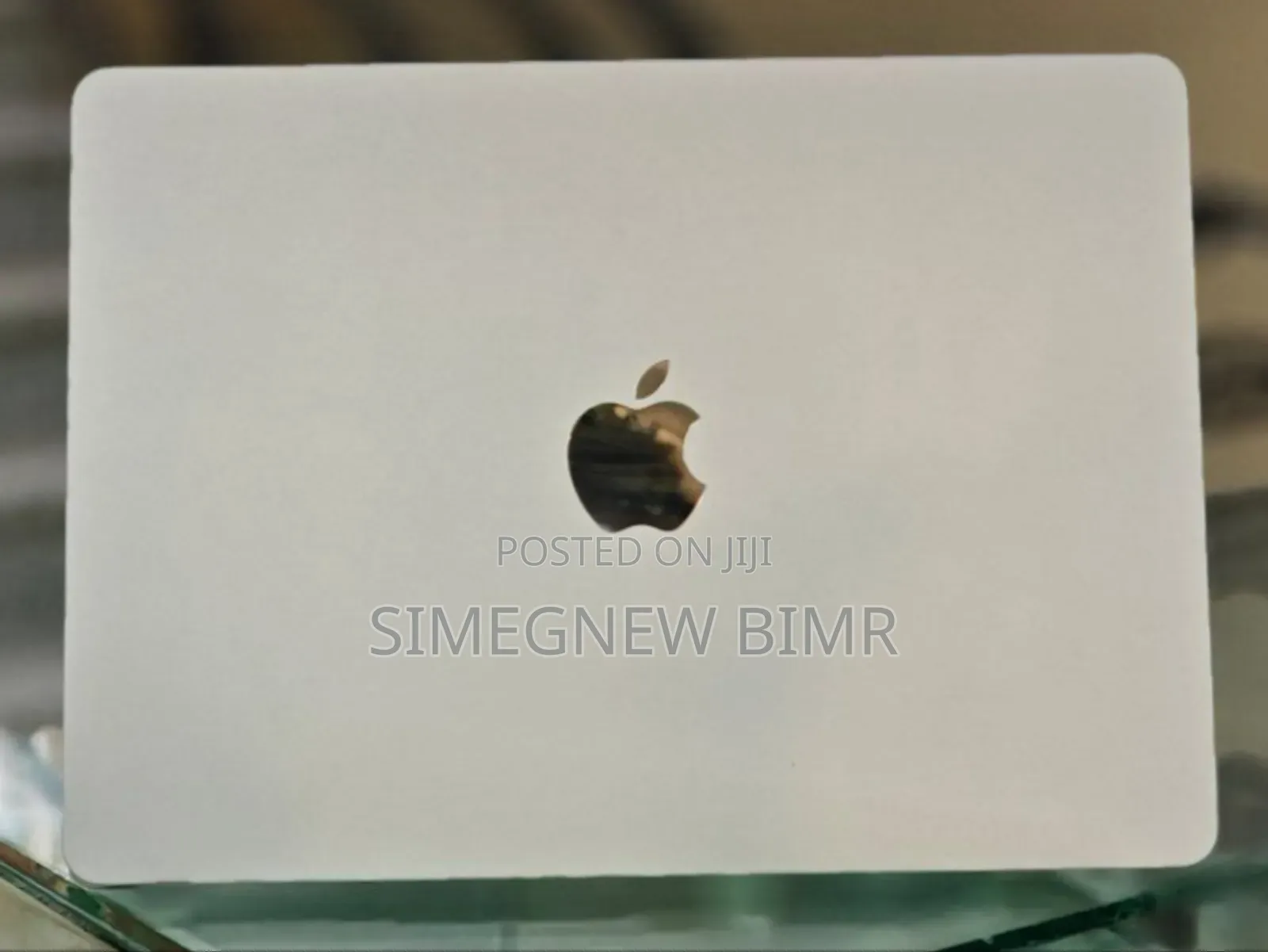 New Laptop Apple MacBook Air 2025 M4 13-Inch 16GB Apple M4 SSD 256GB