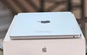 New Laptop Apple MacBook Air 2025 M4 13-Inch 16GB Apple M4 SSD 256GB