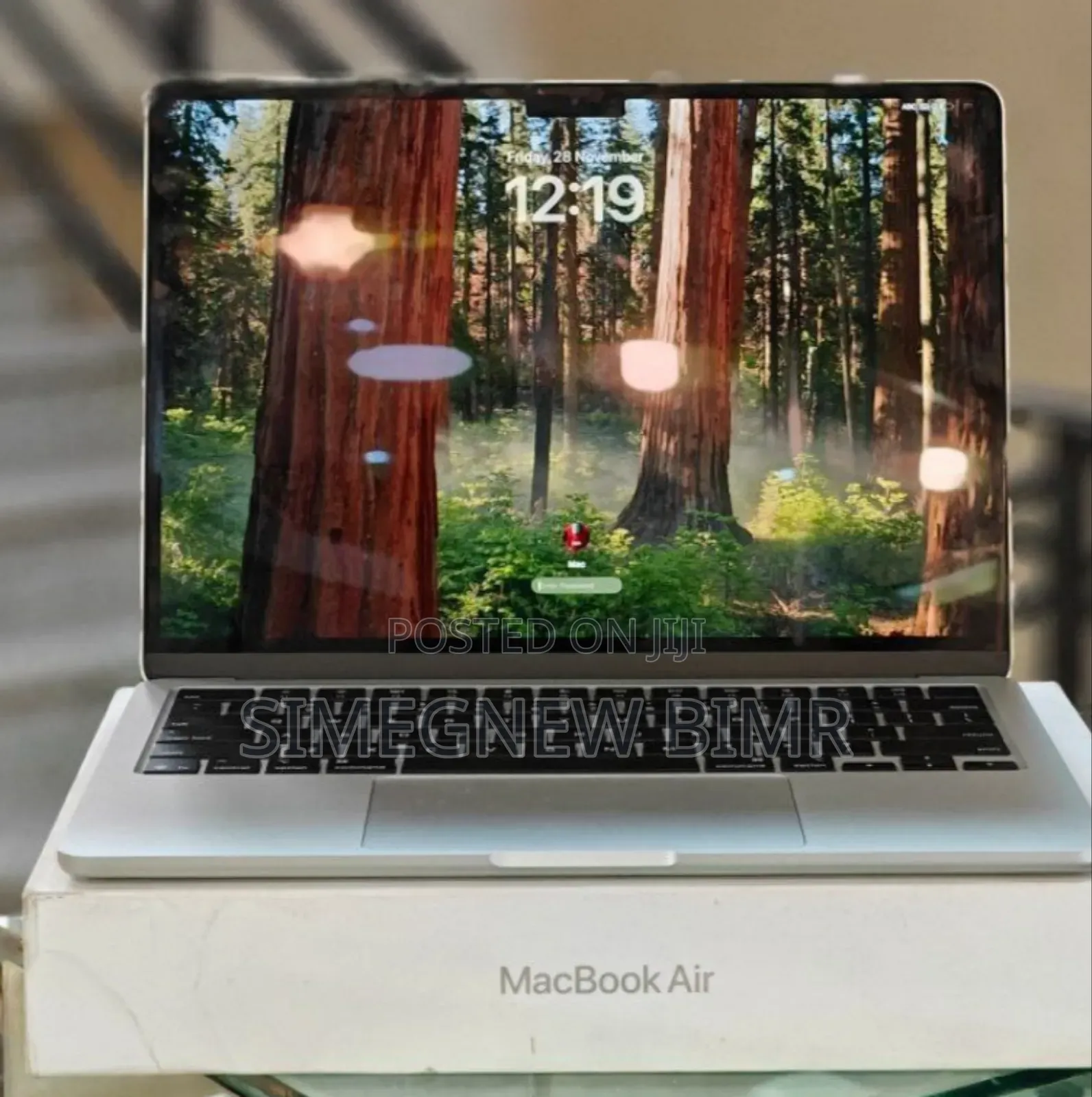 New Laptop Apple MacBook Air 2025 M4 13-Inch 16GB Apple M4 SSD 256GB