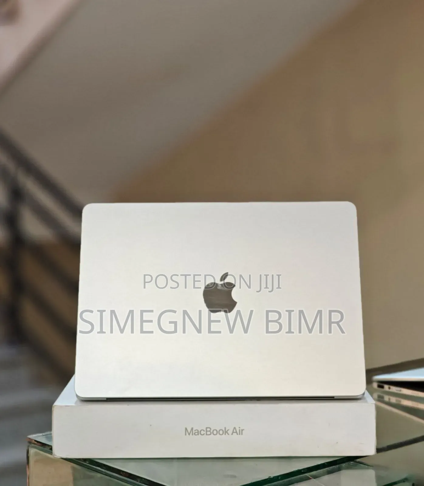 New Laptop Apple MacBook Air 2025 M4 13-Inch 16GB Apple M4 SSD 256GB