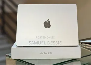 New Laptop Apple MacBook Air 2025 M4 13-Inch 16GB Apple M4 SSD 256GB